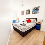 Apartment Peak View Main
