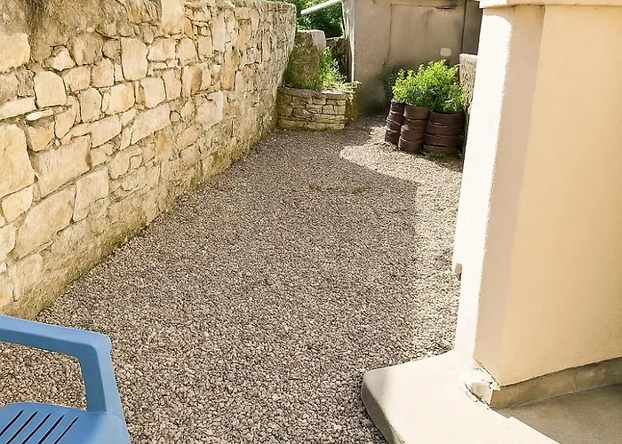 Апартаменты Peak View Main Бандоран